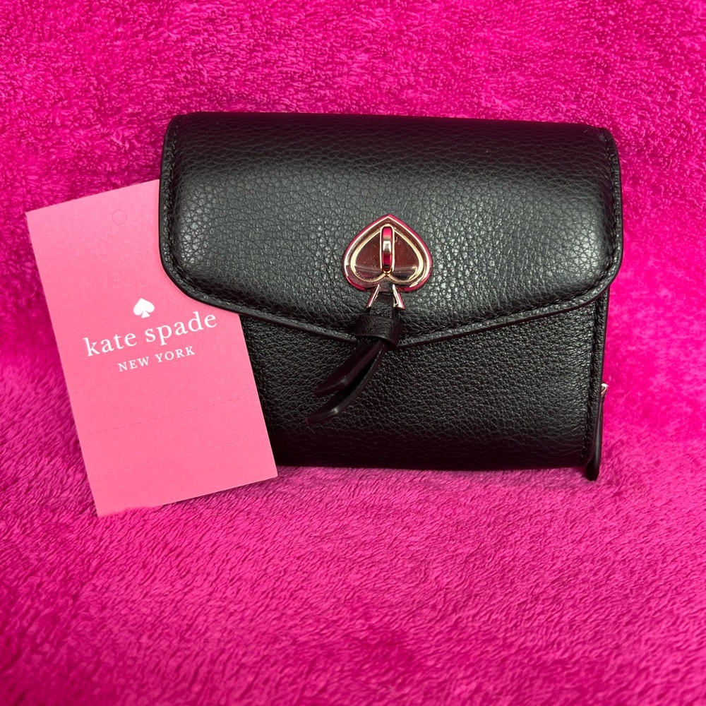 NWT Marti pebbled leather small flap wallet